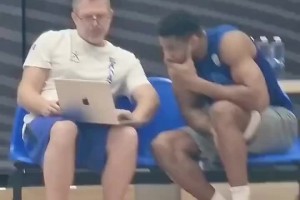 還是輸了！字母哥賽前認(rèn)真觀看申京比賽錄像 并換上21年冠軍鞋