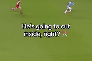 人們說羅本只會內(nèi)切？羅本用這招輕松獲得射門空間！