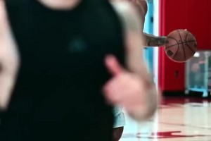 去看我的集錦！字母哥回應(yīng)申京：看完我集錦再評(píng)價(jià)我會(huì)不會(huì)傳球！