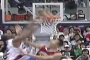 暴力魔獸??！看看22歲霍華德在國家隊是怎么打球的，天賦都溢出了