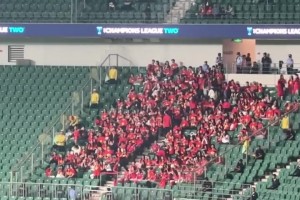 亞冠二級沒人看啊！看看工體現(xiàn)場的上座率。。