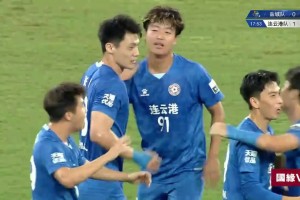 三分鐘火速扳平！揚(yáng)州隊(duì)胡志鋒精準(zhǔn)抽射攻破宿遷隊(duì)打門??