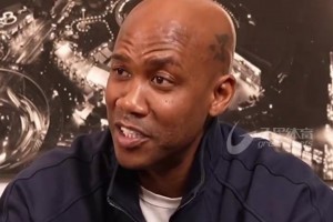 馬布里：第一次見(jiàn)到楊瀚森就覺(jué)得他天賦出眾！傳球在如今是失傳的藝術(shù)