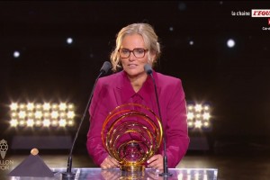 率英格蘭女足衛(wèi)冕歐洲杯！官方：魏格曼獲女足克魯伊夫獎(jiǎng)