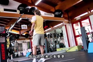 1992年的今天，17歲的小將貝克漢姆上演紅魔生涯首秀??