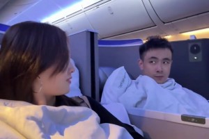 撒狗糧??！趙繼偉妻子曬視頻：兩個幼稚鬼的日常??