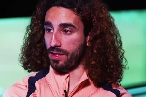 切爾西不能沒(méi)有蓬蓬頭！庫(kù)庫(kù)雷利亞此前解釋為什么留這個(gè)發(fā)型！