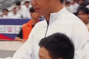 蒿俊閔現(xiàn)身“漢超”，歐冠球員也是踢上城市聯(lián)賽了