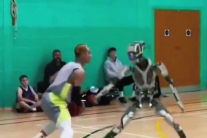 以后是不是都不需要陪練啦？