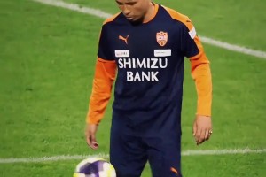 沒有花里胡哨，全是扎實(shí)基本功！日本前國腳乾貴士顛球節(jié)奏感