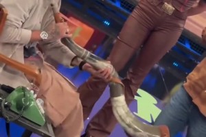 內(nèi)馬爾快把自己笑噶了！這號角怎么吹都吹不起來??