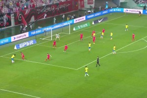 這球漂亮！羅德里戈晃暈后衛(wèi)弧線球打門得手，巴西2-0韓國
