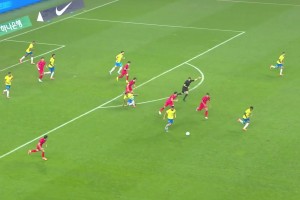 這反擊太犀利了！韓國任意球機會被巴西打反擊，維尼修斯單刀破門