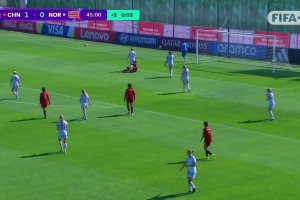 周欣怡點射破門！U17中國女足半場2-0領先挪威