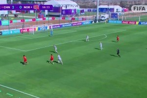 周欣怡搶點破門，U17中國女足3-0領先挪威