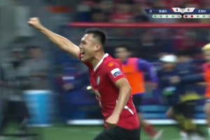 【集錦】江蘇聯(lián)半決賽-南通點球4-2無錫 蔡天龍?zhí)嫜a登場兩撲點