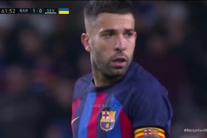 隊(duì)史最佳左后衛(wèi)？阿爾巴巴薩時期精彩集錦！他總出現(xiàn)在對的位置！