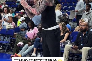 今天比賽狂砍38+13+13！三球怎么看起來又強(qiáng)又弱的