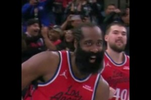 ??表情包誕生！小卡絕殺之后，哈登這個表情也太搞笑了！