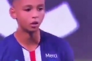 誰最可愛？網(wǎng)友當年惡搞兒童版歐冠決賽拜仁vs巴黎！