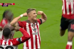 8場(chǎng)連續(xù)零封金身告破！巴拉德亂戰(zhàn)前插破門(mén)，阿森納0-1落后桑德蘭