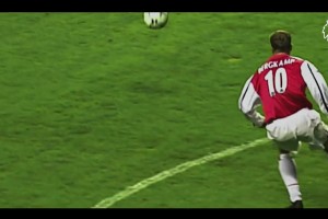 應(yīng)該被博物館封存的進球！看博格坎普回顧自己的世紀轉(zhuǎn)身進球！