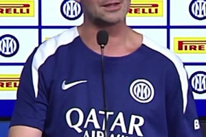 抬起頭來！齊沃：用微笑面對一切，努力讓自己變得更好??