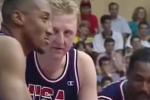 排面！兩位國米舊將與普約爾共同頒發(fā)本賽季南美解放者杯冠軍獎杯