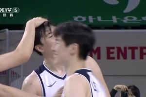 悲喜兩重天！韓國男籃賽后慶祝喜笑顏開，中國男籃面色凝重！