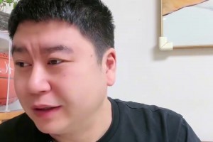 快船半場(chǎng)輸熱火20分！大史：繼續(xù)擺爛吧，再爛個(gè)幾場(chǎng)就解散了??