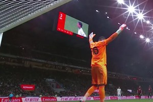 邁尼昂在11月的精彩表現(xiàn)，吧友們認為哪次的撲救最精彩？