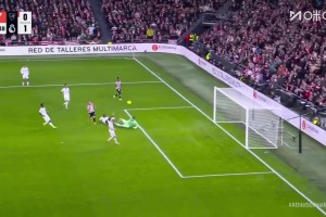 強的離譜！古魯澤塔近距離射門，庫爾圖瓦再次化解危機