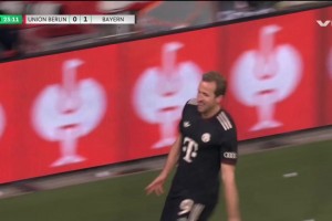 拜仁再下一城！凱恩門前頭球破門，基米希角球送助攻！