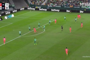 巴薩1-1扳平比分！孔德下底橫傳助攻，費(fèi)蘭包抄推射破門！