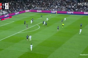 啊這！塞爾塔打進(jìn)“羞辱式”進(jìn)球，過掉庫爾圖瓦后將帶進(jìn)球門